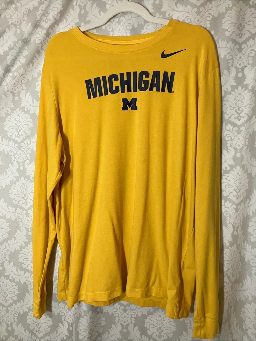 Nike Michigan (M)  Long Sleeve Top XL